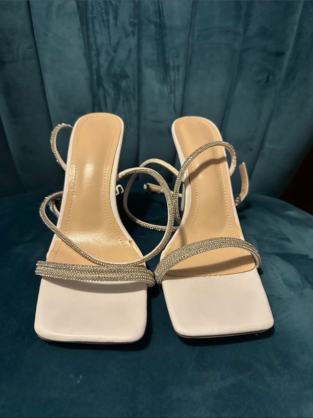 Elegant Women’s Strappy Heeled Sandals in White with Sparkle